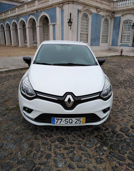 Renault Clio • 2017 • 10,000 km 1