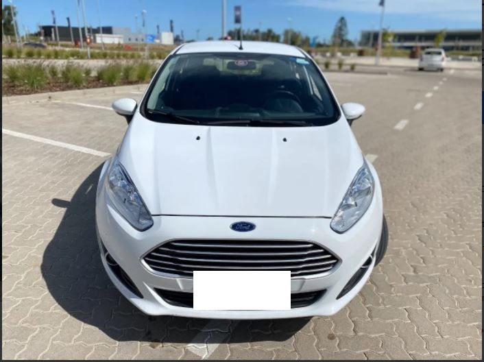Ford Fiesta • 2017 • 128,000 km 4