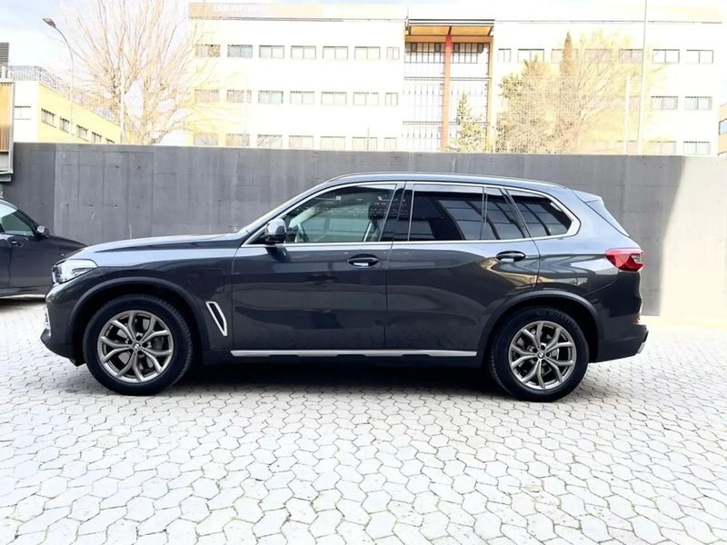 BMW X5 • 2020 • 98,000 km 6