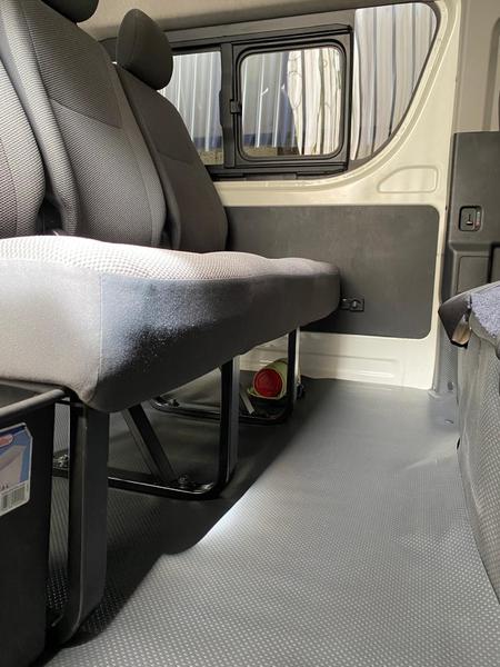 Toyota Hiace • 2016 • 110,000 km 5