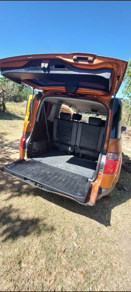 Honda Element • 2006 • 197,687 km 5