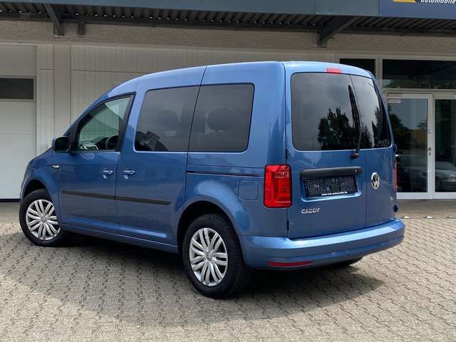 Volkswagen Caddy • 2018 • 105,735 km 3