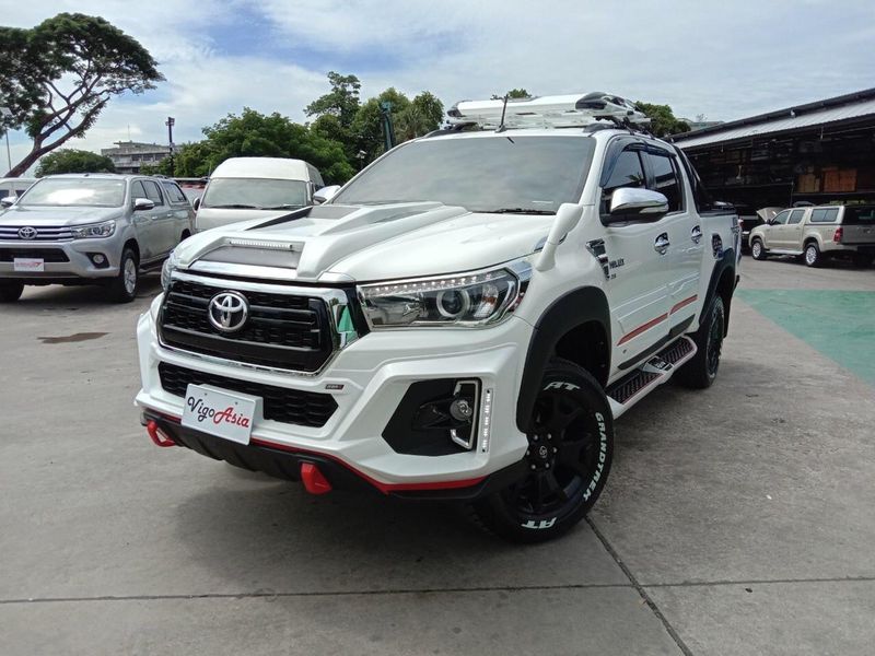 Toyota Hilux • 2023 • 0 km 30