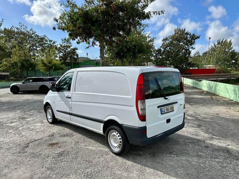 Mercedes-Benz 210 Van • 2006 • 300,000 km 2