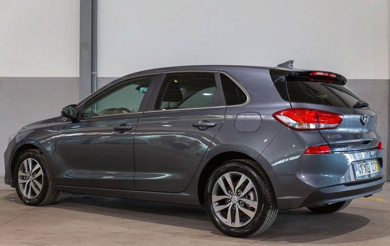 Hyundai i30 • 2019 • 199,999 km 5