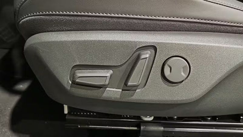 Kia Niro • 2024 • 9,220 km 11