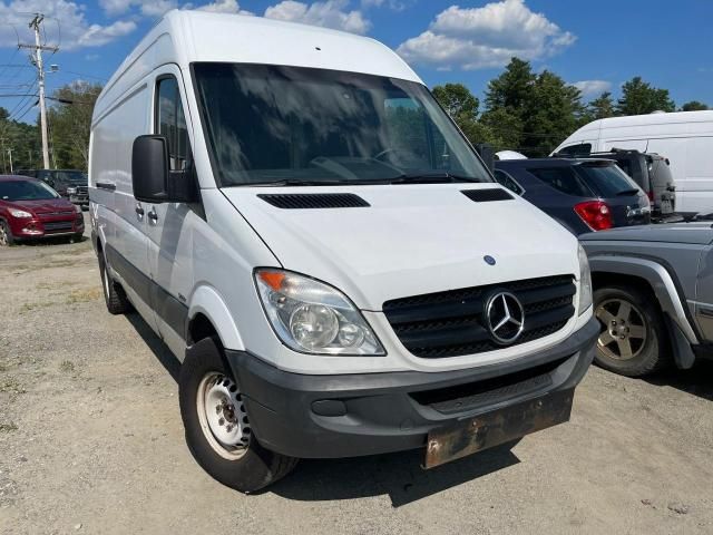 Mercedes-Benz Sprinter • 2012 • 12 km 1