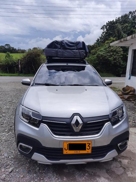 Renault Stepway • 2021 • 8,000 km 2