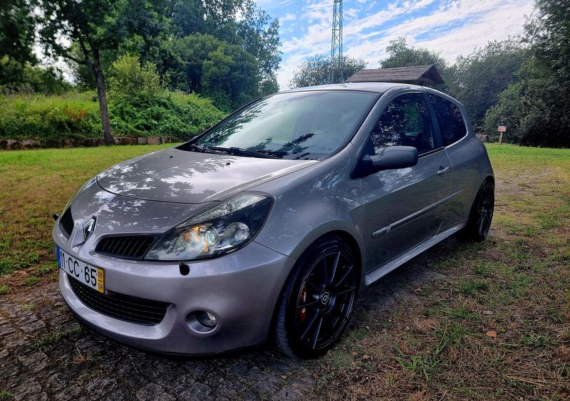Renault Clio • 2006 • 179,000 km 1