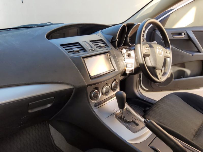 Mazda 2 • 2010 • 50,000 km 5