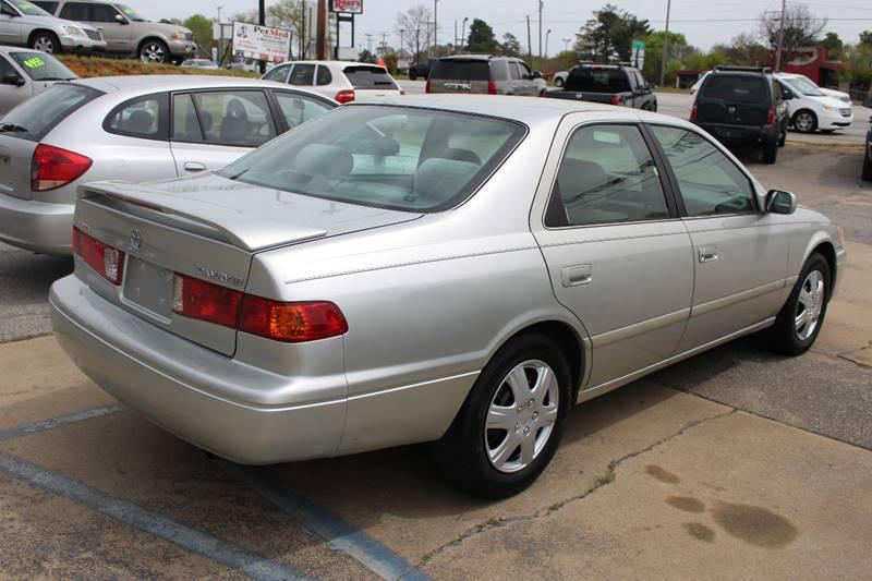 Toyota Camry • 2001 • 90,852 km 4
