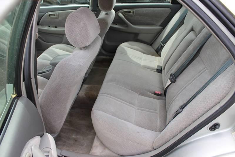 Toyota Camry • 2001 • 90,852 km 2