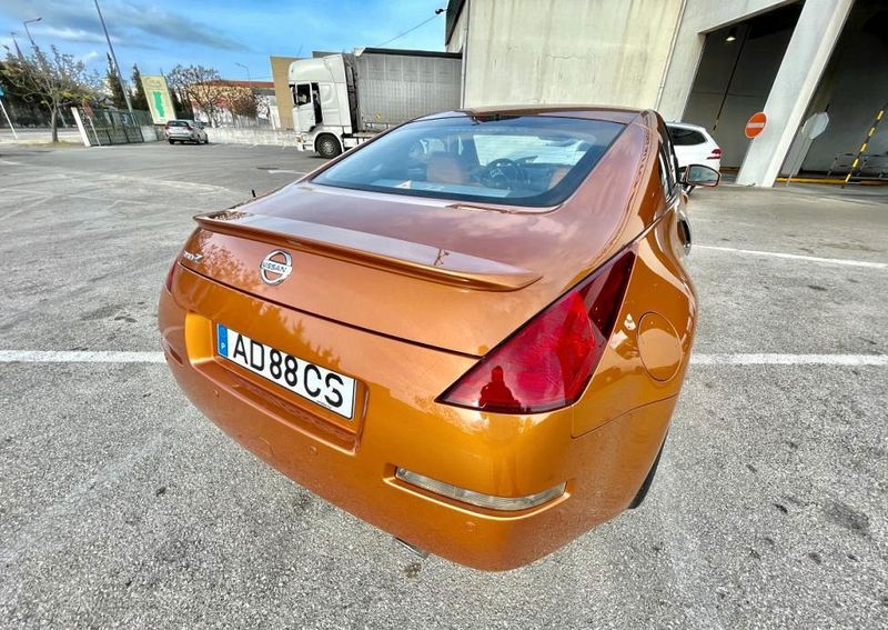 Nissan 350 Z • 2004 • 70,000 km 1
