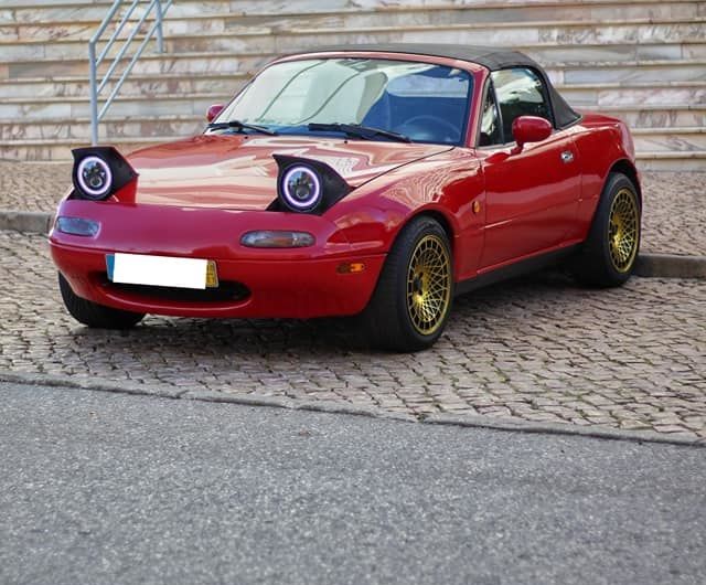 Mazda MX-5 Miata • 1990 • 200,000 km 2