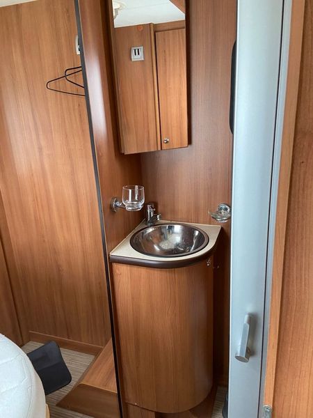 Fiat Ducato • 2010 • 48,100 km 10