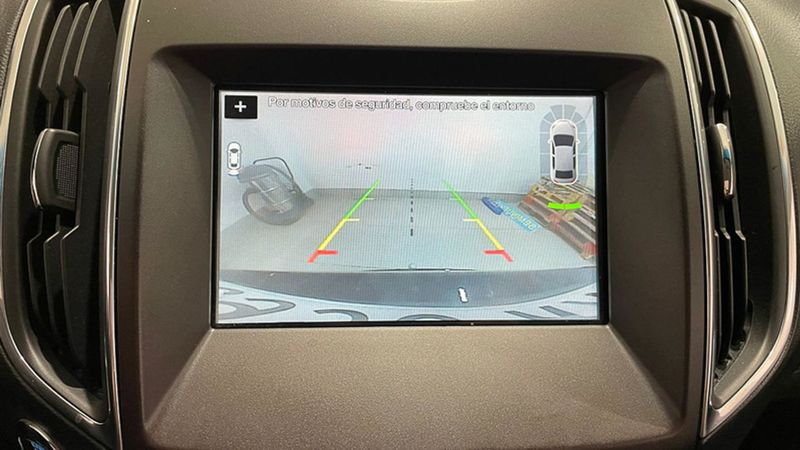 Ford Edge • 2018 • 64,000 km 10