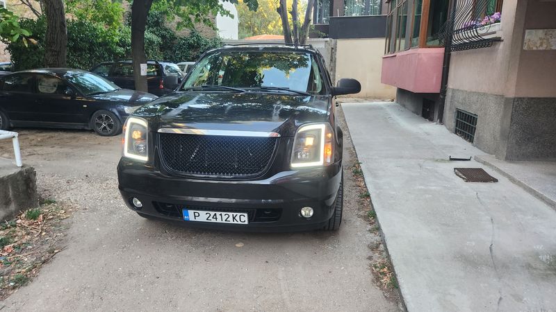 GMC Yukon XL • 2007 • 300,500 km 1