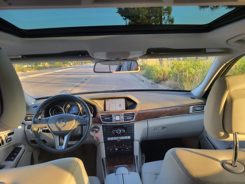 Mercedes-Benz E-Class • 2015 • 240,000 km 3
