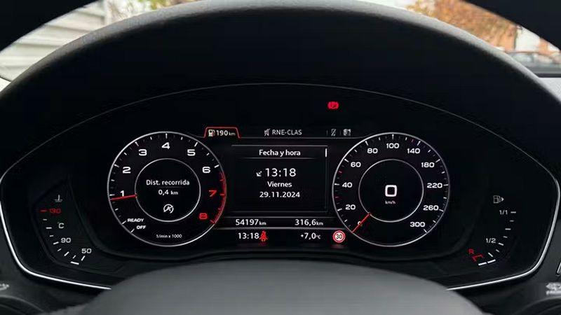 Audi A4 • 2017 • 54,197 km 8