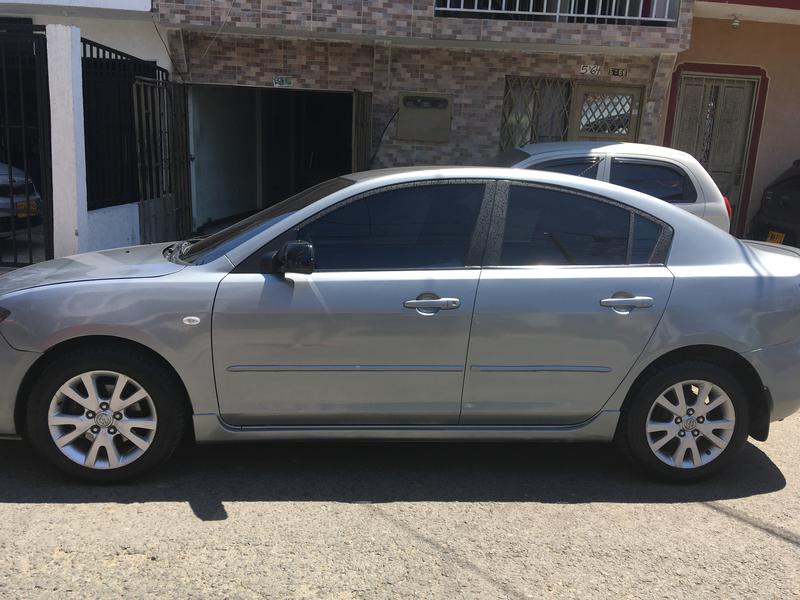 Mazda 3 • 2008 • 165,000 km 8