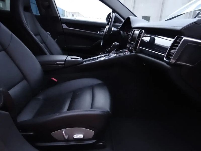 Porsche Panamera • 2013 • 204,500 km 13