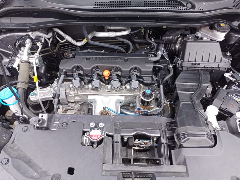 Honda HR-V • 2021 • 9,000 mi 5