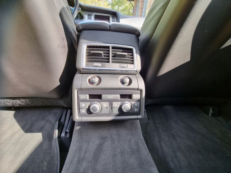 Audi Q7 • 2008 • 217,000 km 3