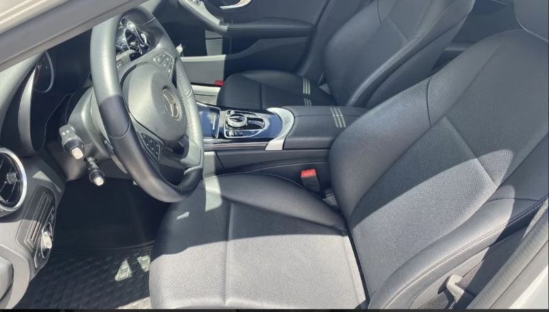 Mercedes-Benz C • 2017 • 94,800 km 4