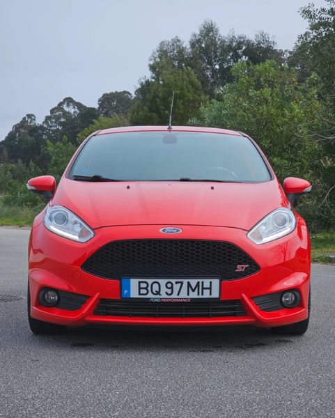 Ford Fiesta • 2016 • 136,000 km 2