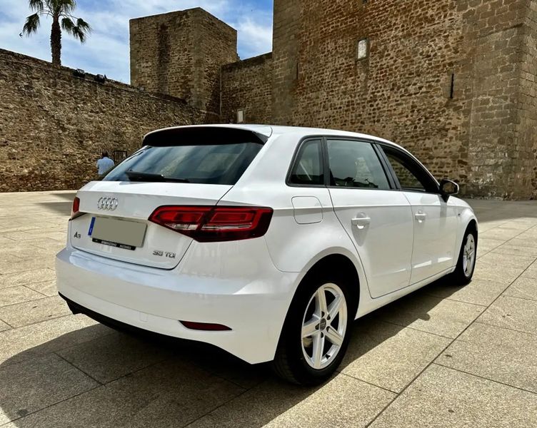 Audi A3 Sportback • 2020 • 99,000 km 5