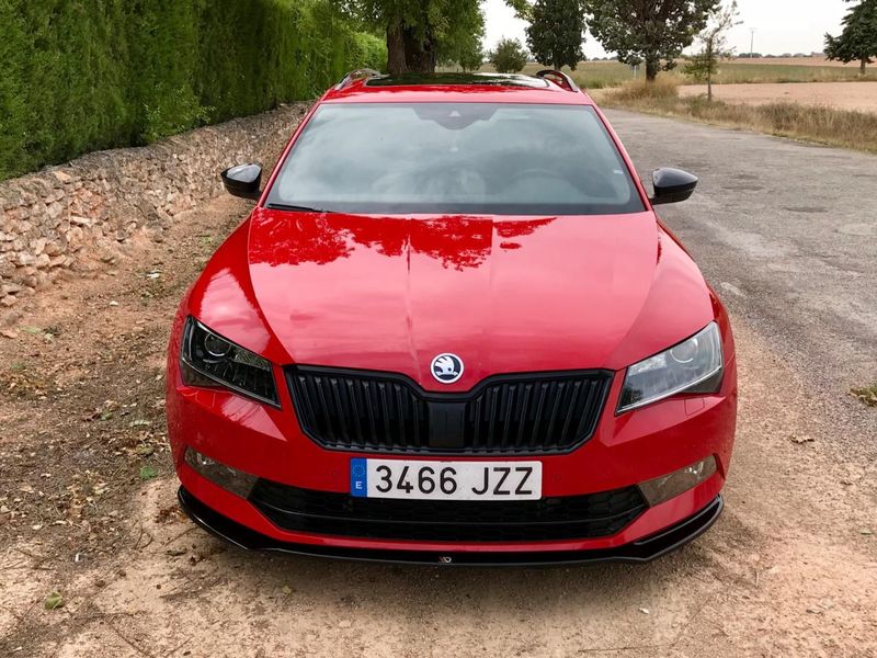 Škoda Superb Combi • 2017 • 132,000 km 1