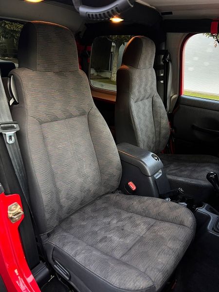 Jeep Wrangler • 2004 • 133,252 km 3