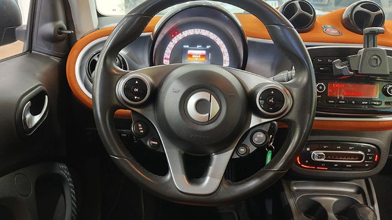 Smart Fortwo coupé • 2015 • 83,065 km 3