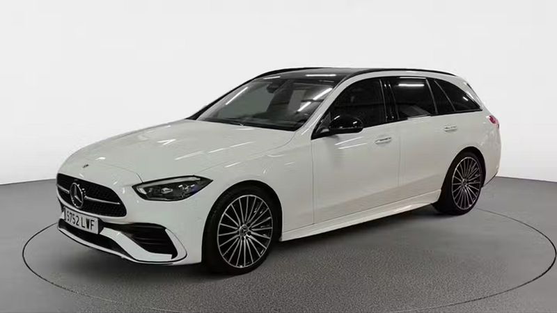 Mercedes-Benz C-Class • 2022 • 62,662 km 3