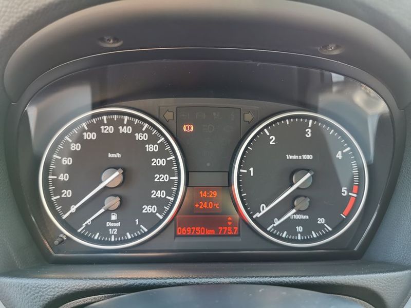 BMW 520D • 2007 • 75,000 km 4