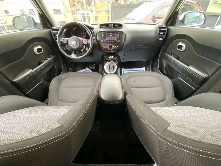 Kia Soul • 2017 • 50,000 km 3