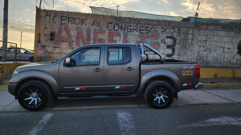 Nissan Navara • 2014 • 100,000 km 2