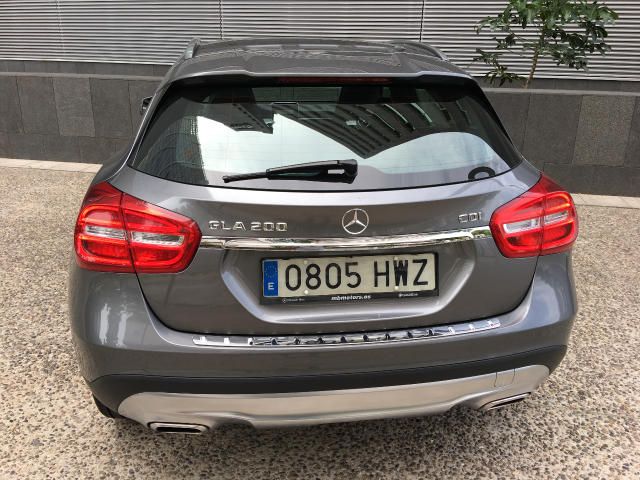 Mercedes-Benz GLA • 2014 • 110,000 km 10