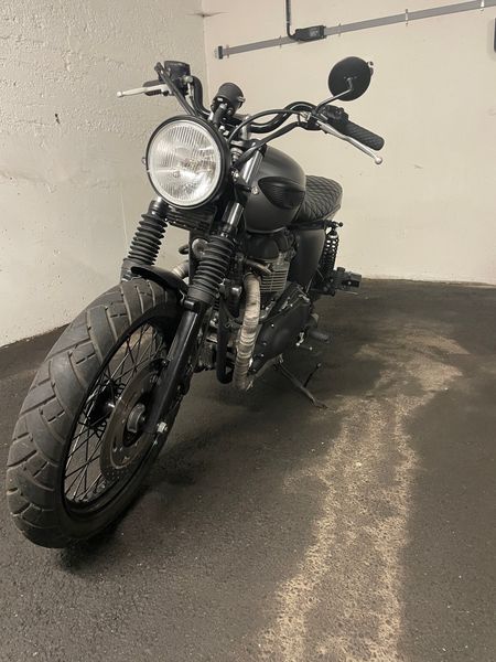 Triumph bonneville t100 • 2002 • 5,000 km 1
