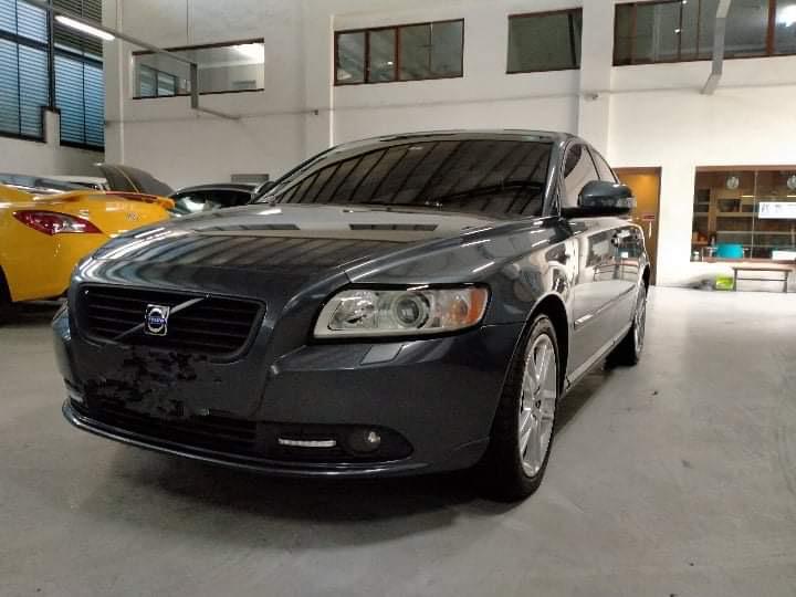 Volvo S40 • 2010 • 40,000 km 5