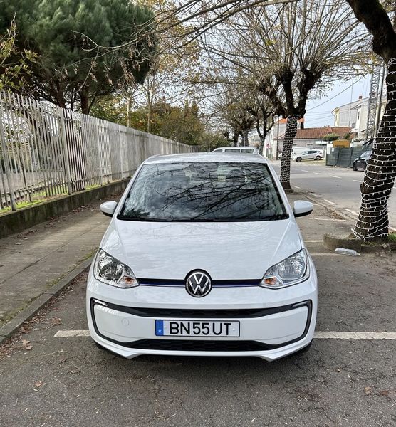 Volkswagen Eos • 2021 • 11,700 km 1