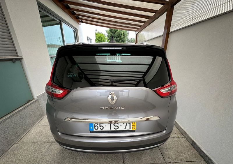 Renault Grand Scenic • 2017 • 48,000 km 2