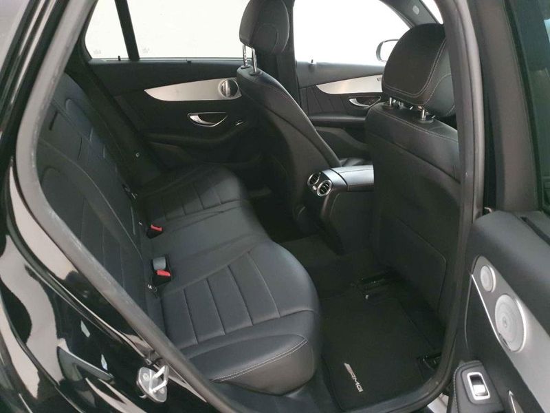 Mercedes-Benz GLC • 2016 • 100,000 km 3