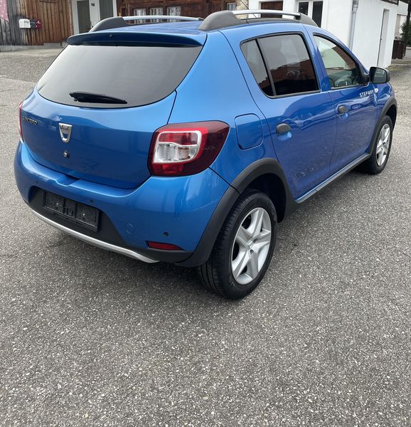 Dacia Sandero • 2015 • 98,349 km 5