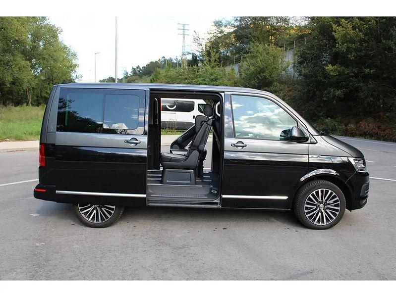 Volkswagen Multivan • 2018 • 71,643 km 1