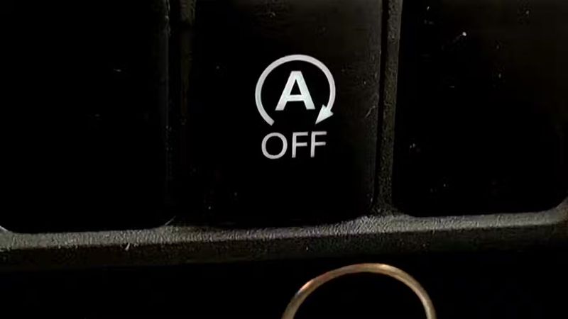 Mitsubishi L200 • 2020 • 121,530 km 18