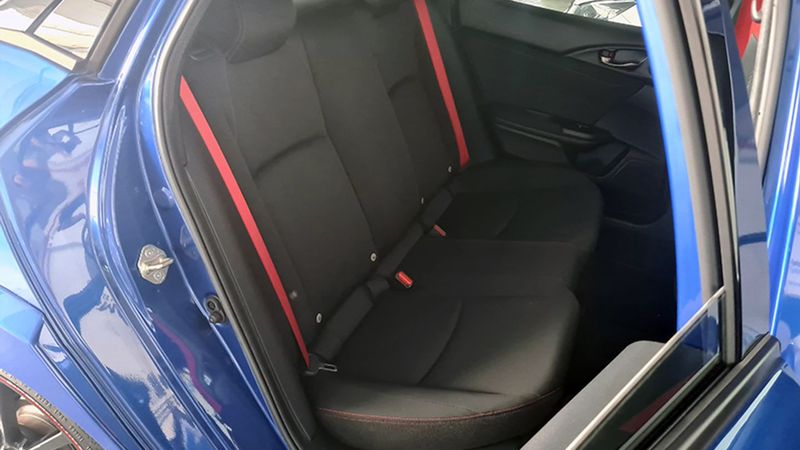 Honda Civic • 2018 • 48,053 km 5