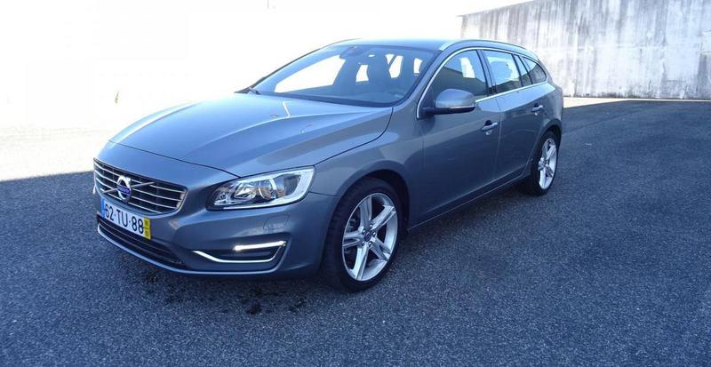 Volvo V60 • 2016 • 40,000 km 1
