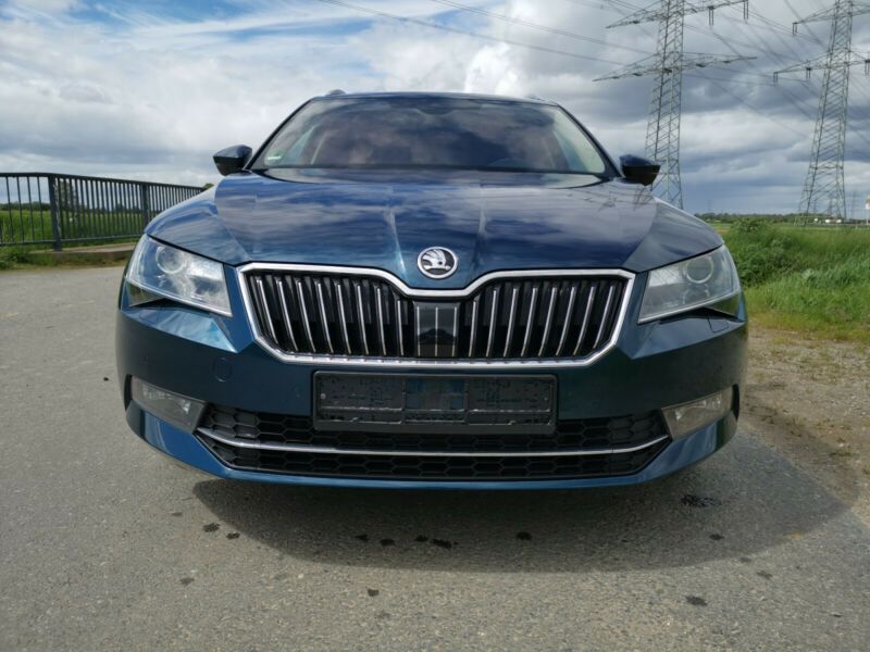 Škoda Superb • 2017 • 184,000 km 2