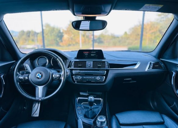 BMW 1 Series • 2018 • 115,000 km 4